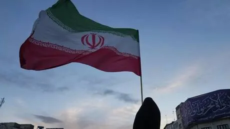 طهران: استيلاء الأمريكيين على سفن إيرانية "انتهاك صارخ" للقانون الدولي