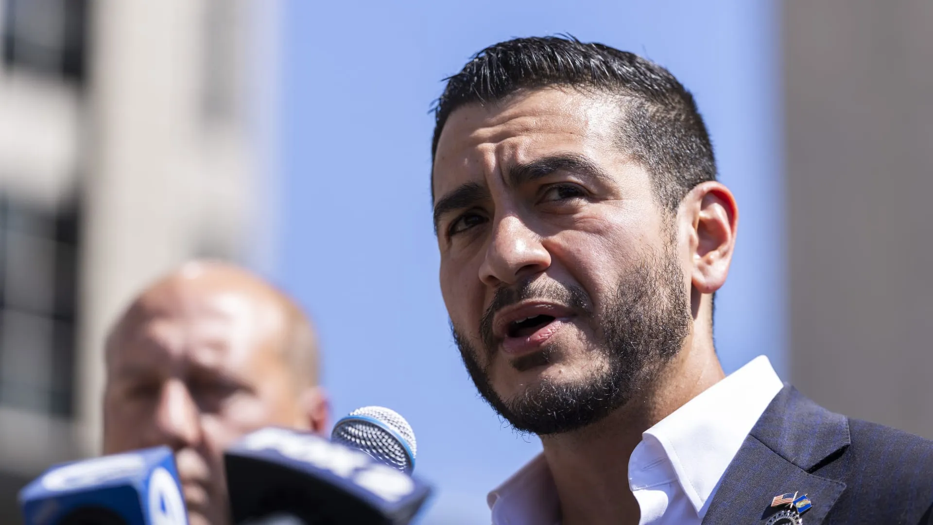 عبد الرحمن السيد يكشف لـCNN عن محادثة "ودية للغاية" مع باراك أوباما.. هل سيدعمه؟
