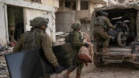 الجيش الإسرائيلي يفتح تحقيقا في نهب ممتلكات مدنية بلبنان ويعزز نقاط التفتيش