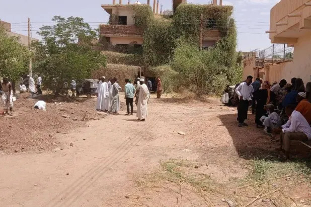 إعادة دفن جثامين قتلى الحرب تنكأ جراح السودانيين