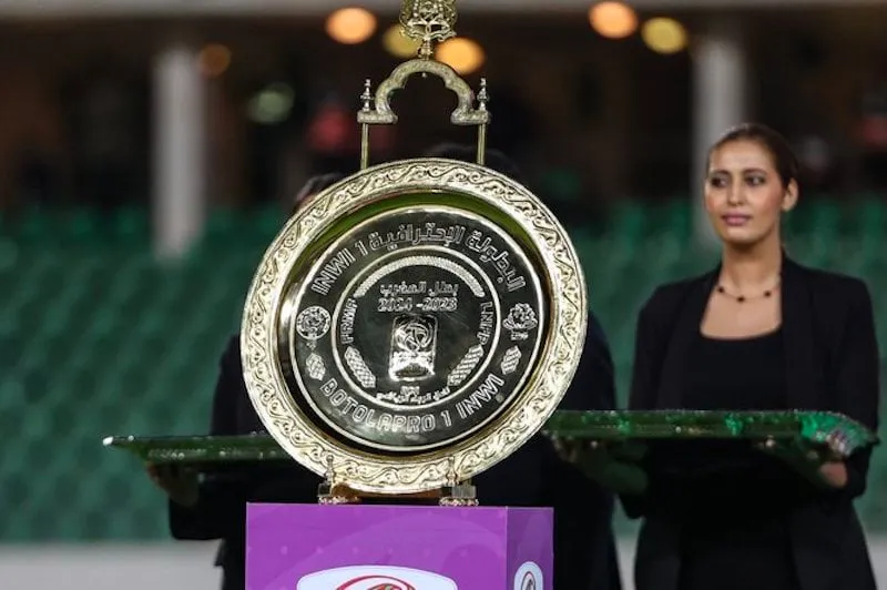 صراع خماسي على لقب الدوري المغربي