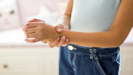 دور مهم للعلاج الهرموني في حماية العظام بعد سن اليأس
