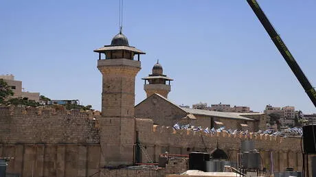 الكنيست الإسرائيلي يصادق على مشروع قانون يقيّد الأذان في المساجد