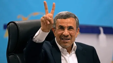 مكتب أحمدي نجاد يرد على تقرير صحيفة "نيويورك تايمز" بشأن الإقامة الجبرية وعلاقته بالموساد