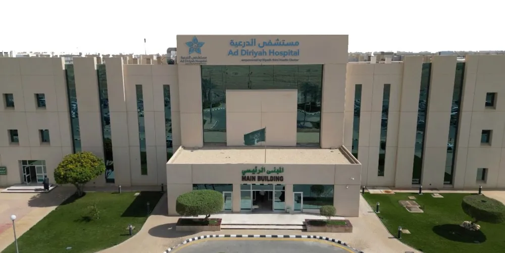 مستشفى الدرعية ينهي معاناة مريض من السمنة المفرطة عبر التكميم الجراحي