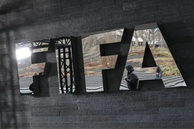 «فيفا» يعلن دخول لوائح جديدة لانتقالات اللاعبين حيز التنفيذ في 2027