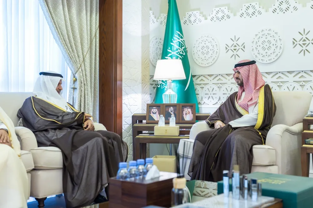نائب أمير الشرقية يستقبل أعضاء مجلس إدارة جمعية أيقونة الأثر ويطلع على مشروع "تضمين"