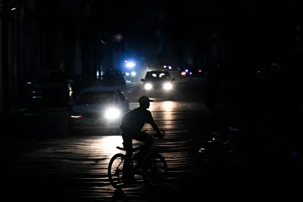 انقطاع التيار الكهربائي عن ثُلث مقاطعات كوبا