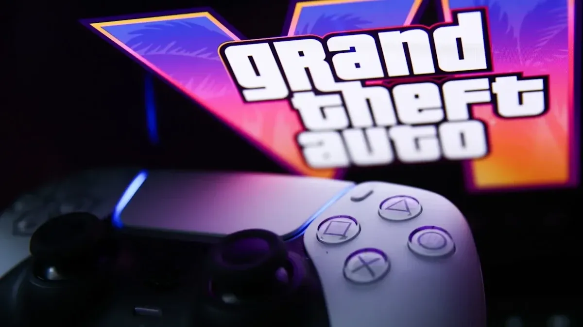 تقرير: طلبات GTA 6 المسبقة على PS5 تفوق Xbox Series X|S بـ 6 أضعاف!