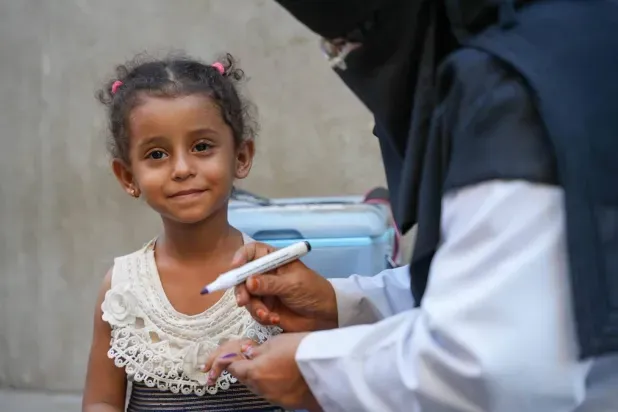 اليمن يطالب بتحرك دولي لإنقاذ الأطفال بمناطق سيطرة الحوثيين