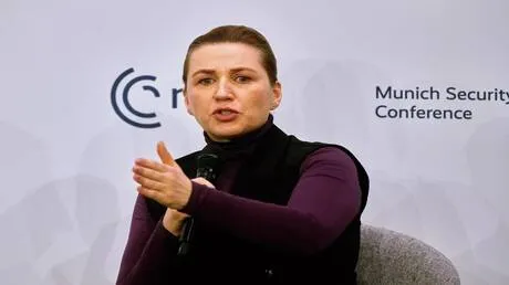 صحفي دنماركي يندد بتصريحات رئيسة وزراء بلاده بشأن انتصار روسيا في أوكرانيا