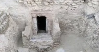 "لوفيجارو" تبرز اكتشاف مقبرة عمرها 3000 عام فى الأقصر جنوب مصر