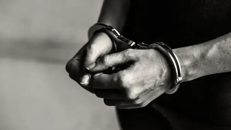بن عروس: الحرس يُطيح بوفاق إجرامي خطير لترويج المخدرات وإيقاف 6 أشخاص