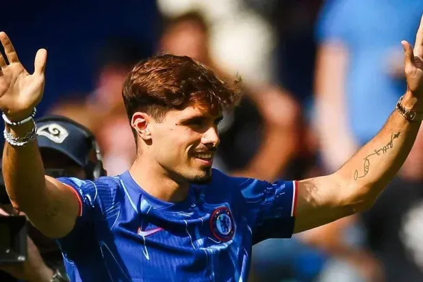 بعد سامرفيل... الهلال يصوب أنظاره نحو بيدرو نيتو