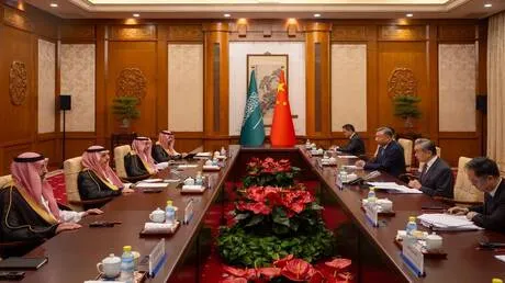 طاقة وسلاسل إمداد وتقنيات متقدمة.. السعودية تبحث تعزيز الشراكة مع الصين في عدة قطاعات حيوية