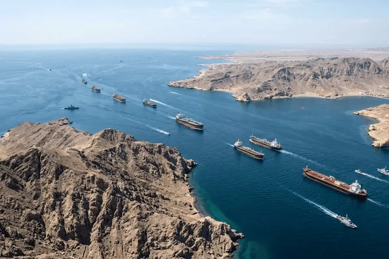 طهران تصعّد بـ"هيئة مضيق هرمز"