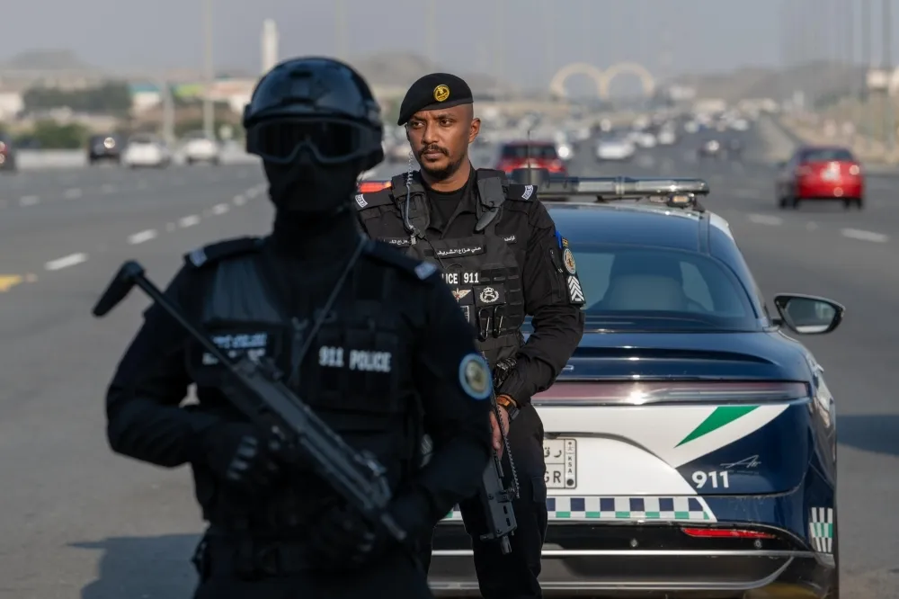 غرامات وسجن وترحيل.. "الداخلية" تصدر عقوبات بحق 12 مخالفًا لأنظمة الحج