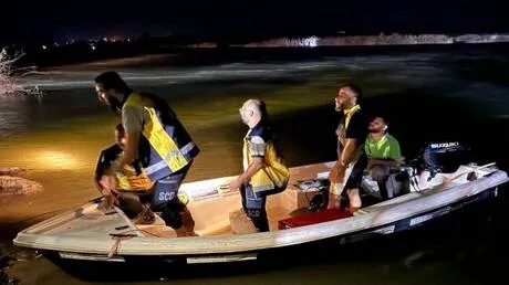 سوريا.. مصرع طفلين وفقدان آخرين إثر غرق عبارة في نهر الفرات بدير الزور