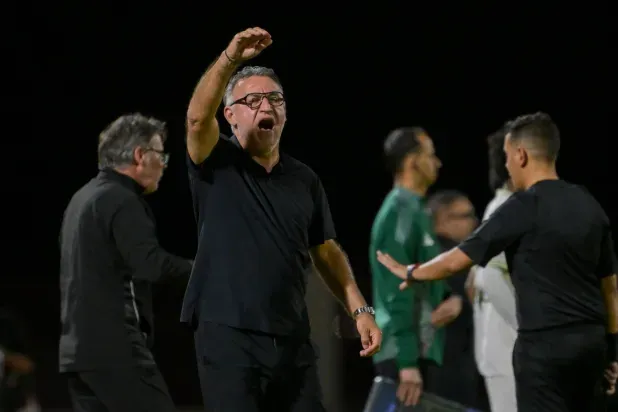 غالتييه: لا أحد يعرف أسباب غياب سلمان الفرج عن نيوم غيري