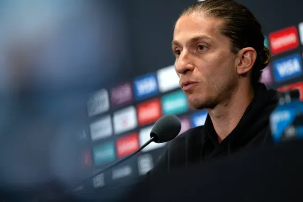 فيليبي لويس مرشح لتدريب باير ليفركوزن