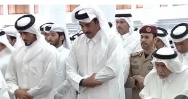 الرؤساء يتوافدون على قطر وتميم يستقبل المعزين بوفاة الأمير الوالد بقصر لوسيل