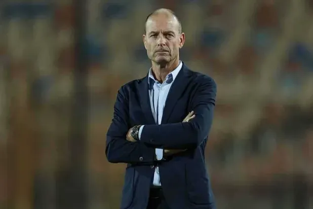 توروب مدرب الأهلي المصري: لن أستقيل