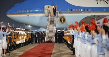 نائب الرئيس الصينى وسجادة حمراء وحرس شرف.. من استقبل ترامب فى بكين؟