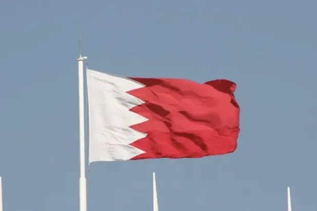 صافرات الإنذار تدوي في البحرين عقب غارات أميركية على إيران