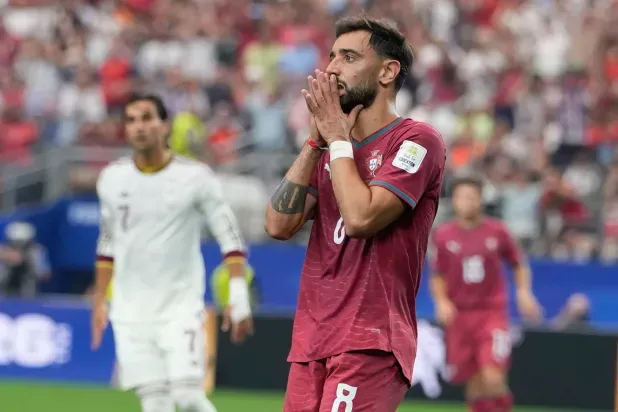 برونو فرنانديز ينتقد خطة منتخب البرتغال بعد توديع المونديال