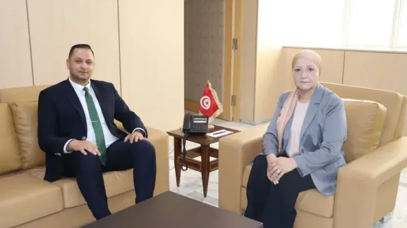 وزيرة العدل تلتقي رئيس جمعية المحامين الشبان