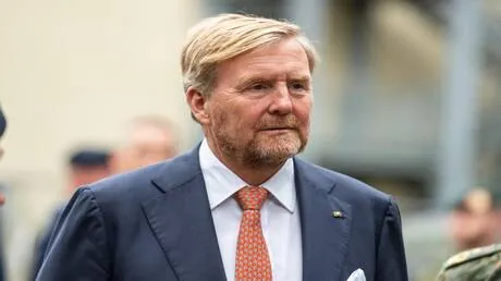 ملك هولندا: "بيننا وبين واشنطن خلافات جوهرية".. والمسافة بيننا وبين فنزويلا أضيق من هرمز!