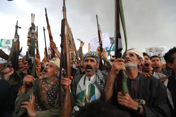 الحوثيون يصعِّدون في تعز والضالع... والقوات الحكومية تتصدَّى