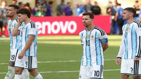 بعد خسارة كأس العالم.. أول لاعب أرجنتيني يعلن رسميا الاعتزال دوليا