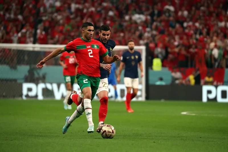 "فيفا" يستعيد ذكريات المغرب وفرنسا