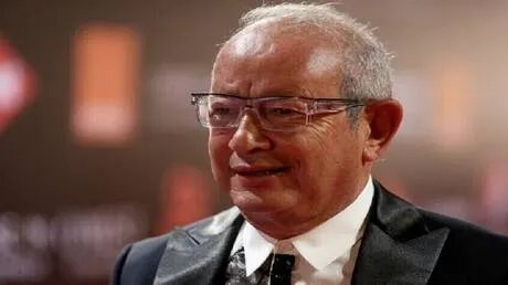 تعليق ساخر من نجيب ساويرس بعد تدوينة مثيرة لإعلامي مصري شهير.. والأخير يرد