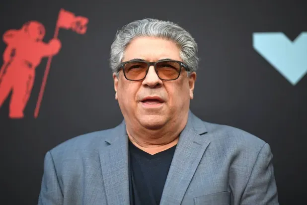 وفاة نجم مسلسل «ذا سوبرانوس» فينسنت باستوري عن 80 عاماً