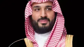 ولي العهد يهنئ ولي عهد الكويت بمناسبة نجاح بلاده في تنظيم بطولة كأس الخليج العربي لكرة القدم الـ 26