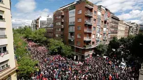 تظاهرات بإسبانيا تدعو رئيس الوزراء لعدم الاستقالة