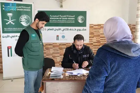 كسوة شتوية لـ 1.055 فردا من الفلسطينيين اللاجئين بالأردن