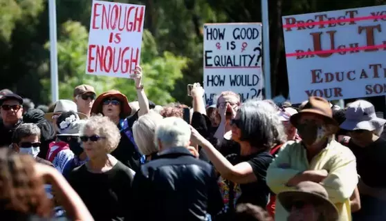 الآلاف يتظاهرون في أستراليا للمطالبة بالتصدي للعنف ضد المرأة