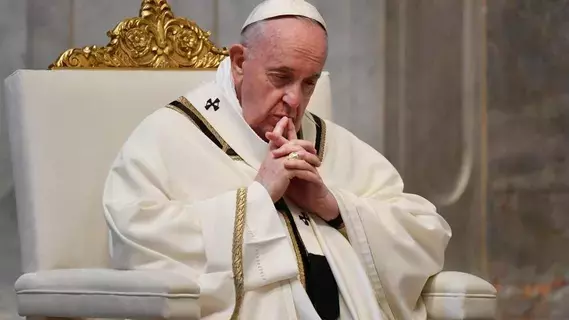 في أول رحلة خارجية له منذ 7 شهور.. البابا فرنسيس يزور البندقية