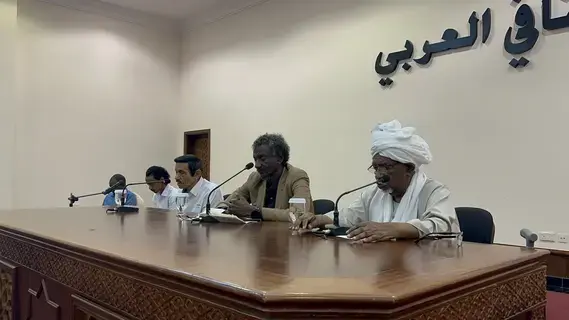 أمسية سودانية تجمع فنون الشعر والتشكيل في «النادي العربي»