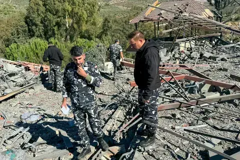 لبنان: مقتل 163 عاملاً بقطاع الصحة إثر القصف الإسرائيلي