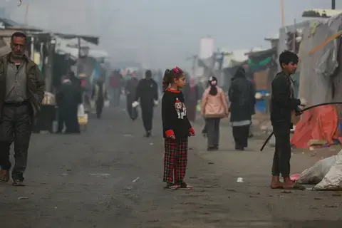 غزة تنتظر تباشير الهدنة تحت القصف الإسرائيلي