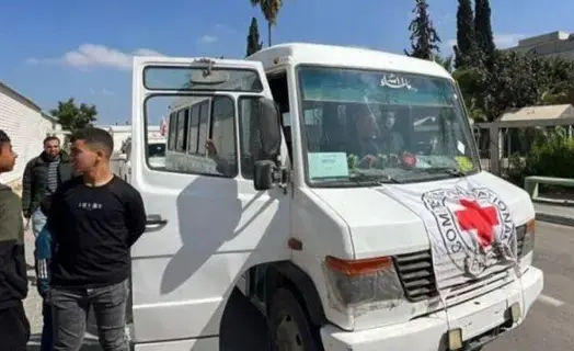 إسرائيل تفرج عن مسعف معتقل منذ استهداف زملائه في رفح