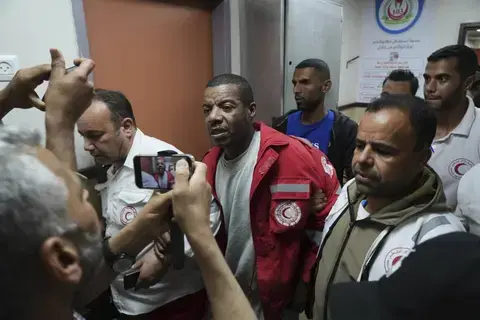 القصف الإسرائيلي يشتد على «المناطق الإنسانية» في غزة