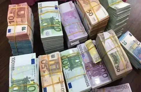 أوروبا تعوض مستثمرين غربيين بثلاثة مليارات يورو من أموال روسيا المجمدة أوروبا تعوض مستثمرين غربيين بثلاثة مليارات يورو من أموال روسيا المجمدة