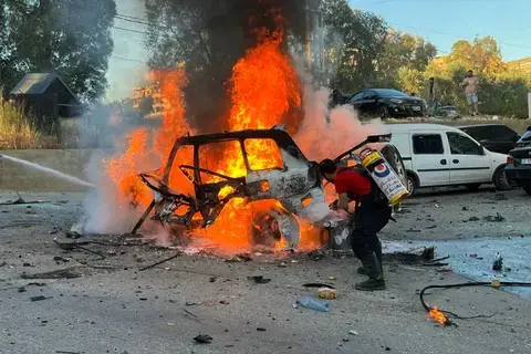 إسرائيل تعلن قتل قيادي بارز بحزب الله في جنوب لبنان إسرائيل تعلن قتل قيادي بارز بحزب الله في جنوب لبنان