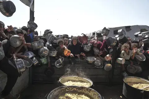 واشنطن تكشف خطتها لتوزيع المساعدات في غزة وتستبعد إسرائيل واشنطن تكشف خطتها لتوزيع المساعدات في غزة وتستبعد إسرائيل