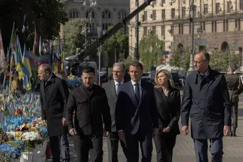 قادة دول أوروبية يصلون إلى كييف بالقطار لدعم محادثات السلام قادة دول أوروبية يصلون إلى كييف بالقطار لدعم محادثات السلام